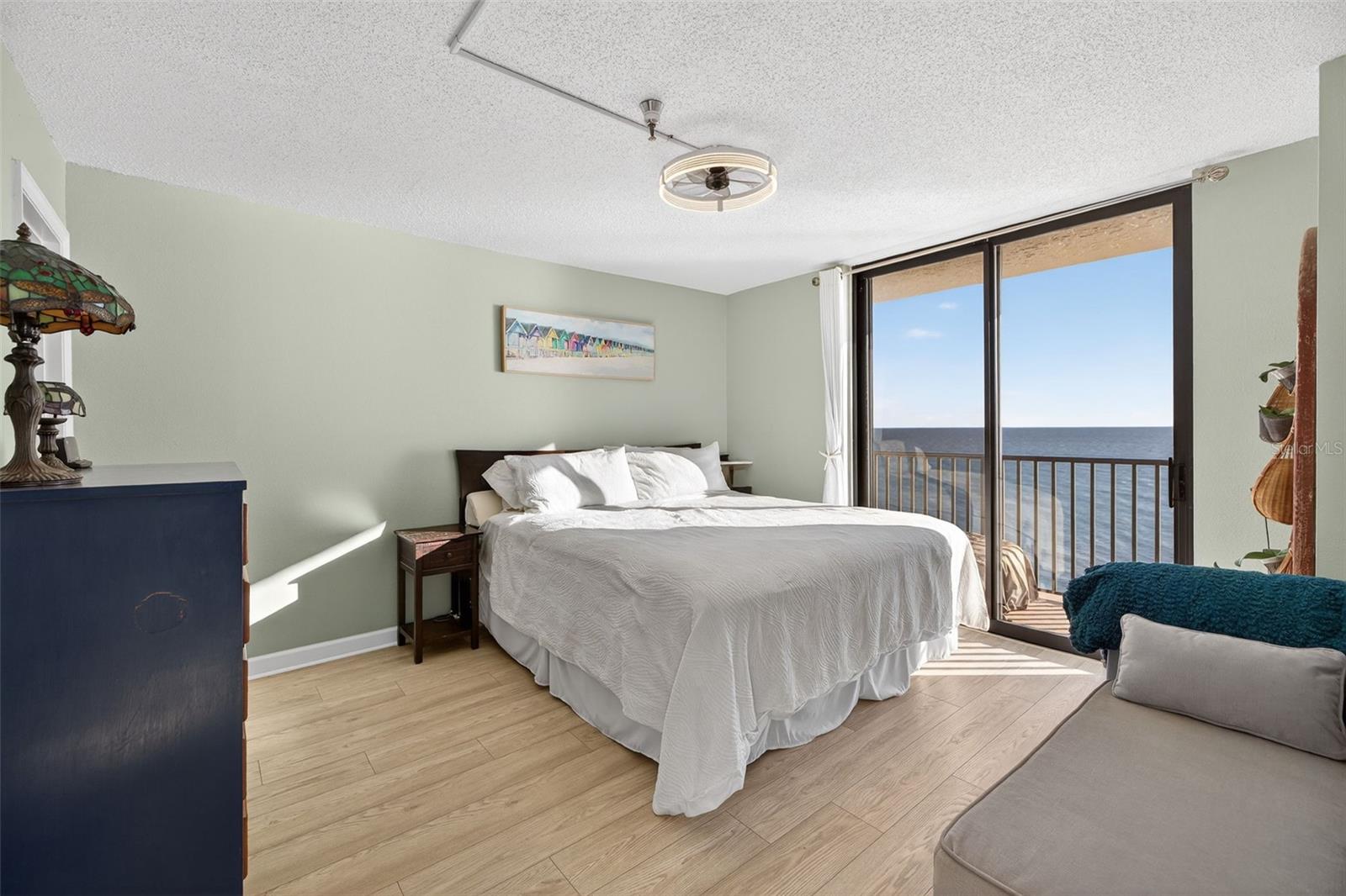 Image 18 of 43 For 15316 Gulf Boulevard 903