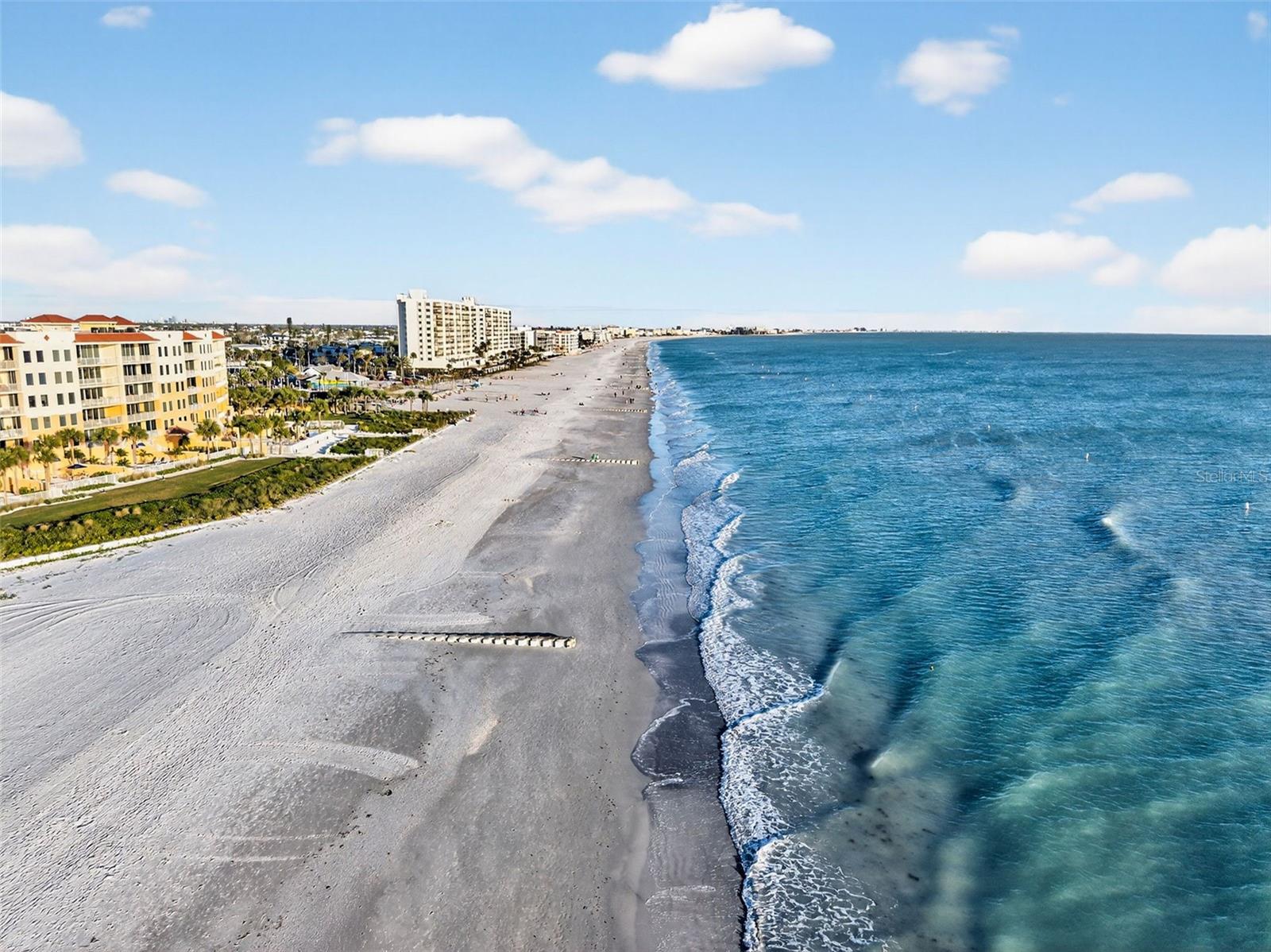 Image 31 of 43 For 15316 Gulf Boulevard 903