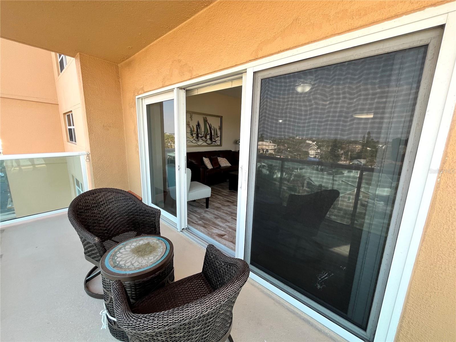 Image 17 of 80 For 880 Mandalay Avenue N414