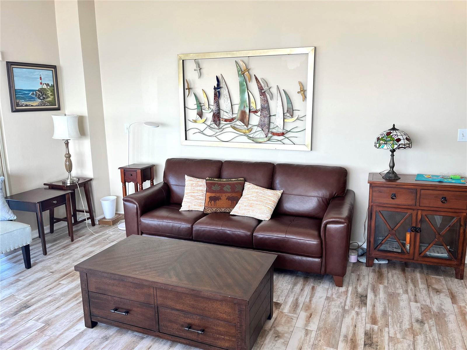 Image 20 of 80 For 880 Mandalay Avenue N414