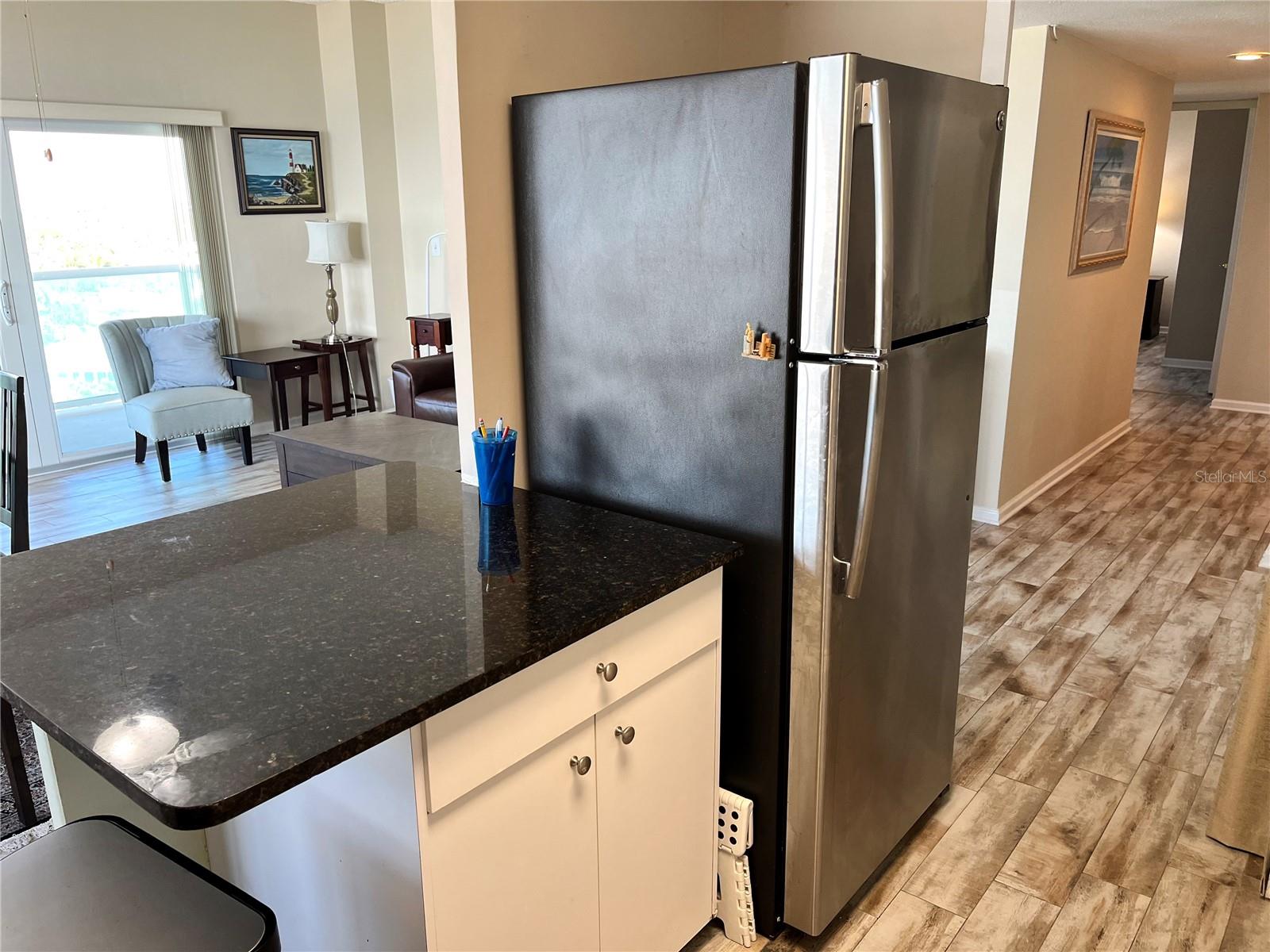 Image 32 of 80 For 880 Mandalay Avenue N414