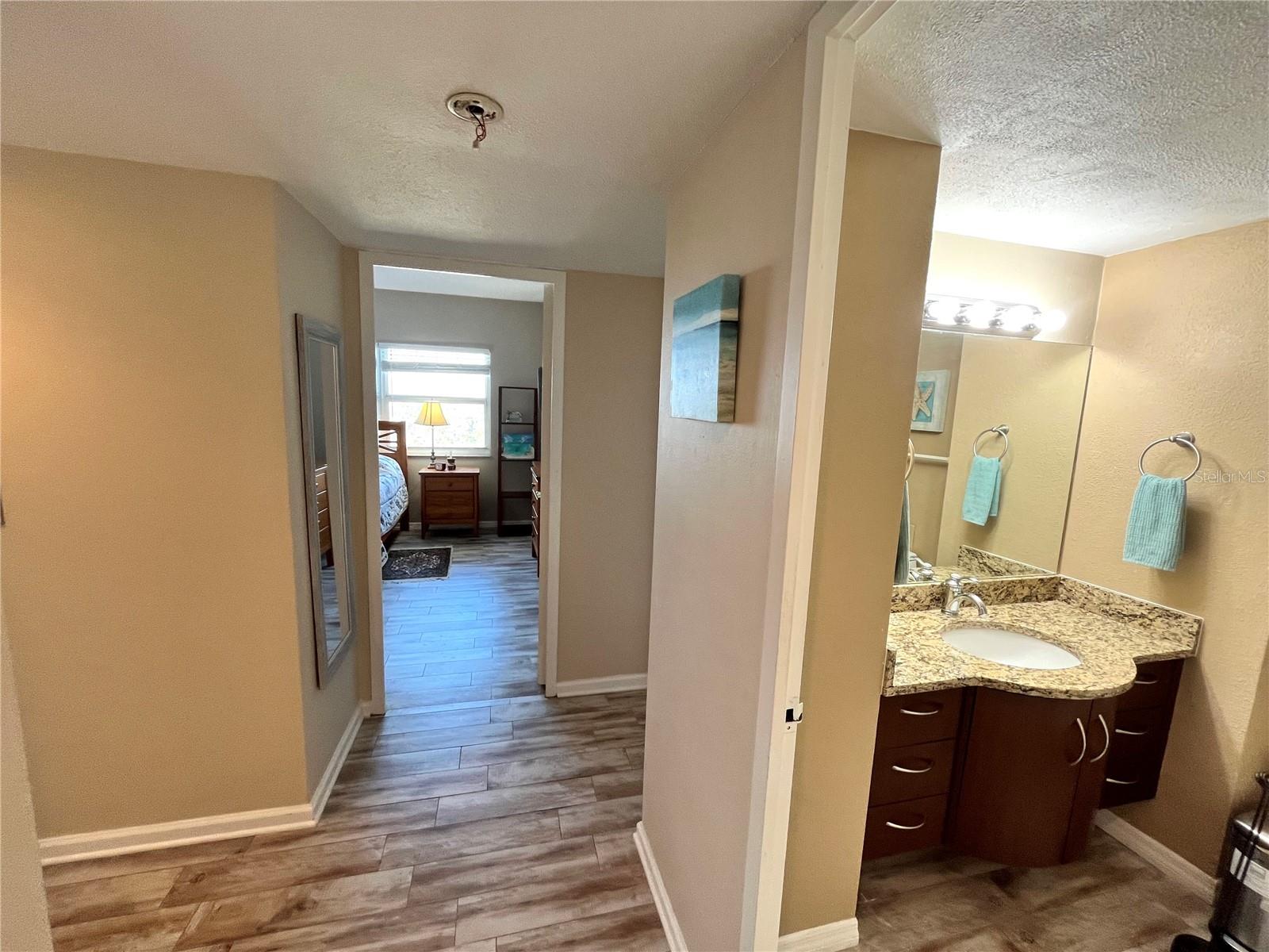 Image 40 of 80 For 880 Mandalay Avenue N414