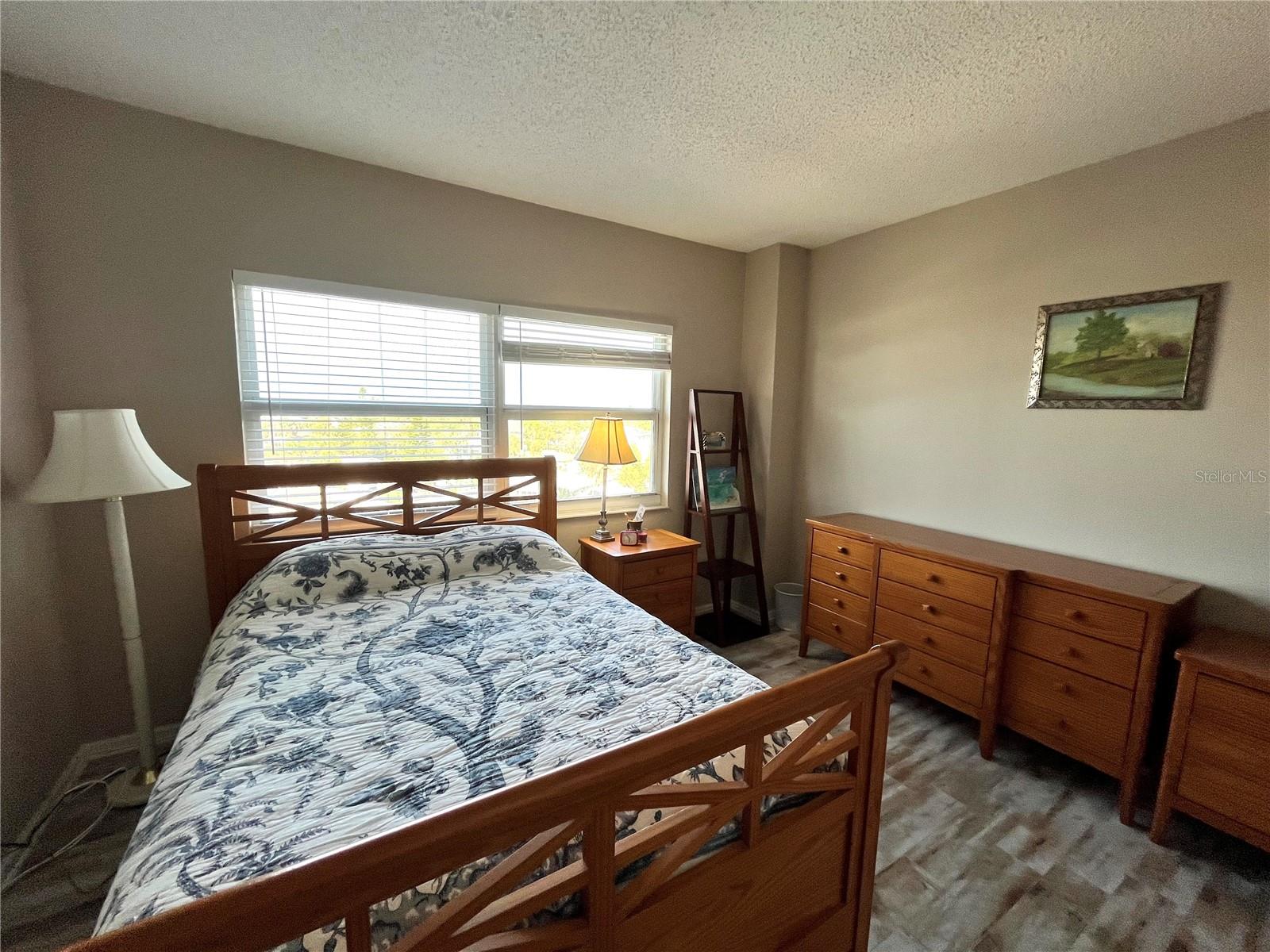 Image 46 of 80 For 880 Mandalay Avenue N414