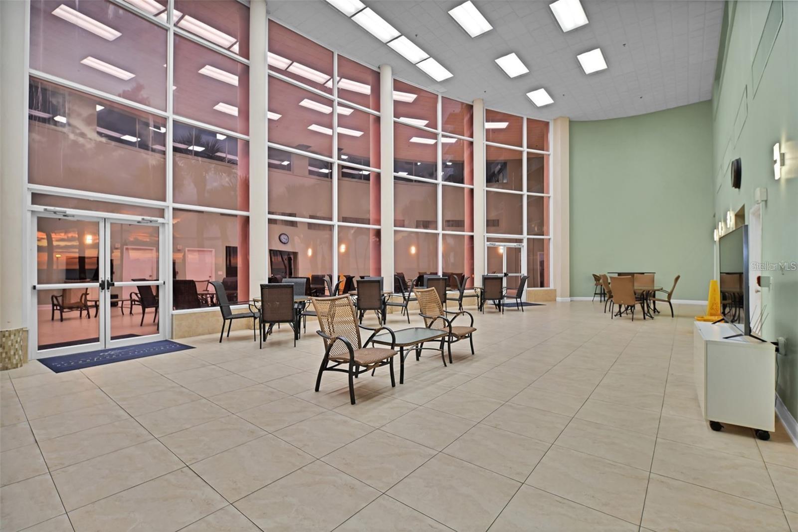 Image 71 of 80 For 880 Mandalay Avenue N414