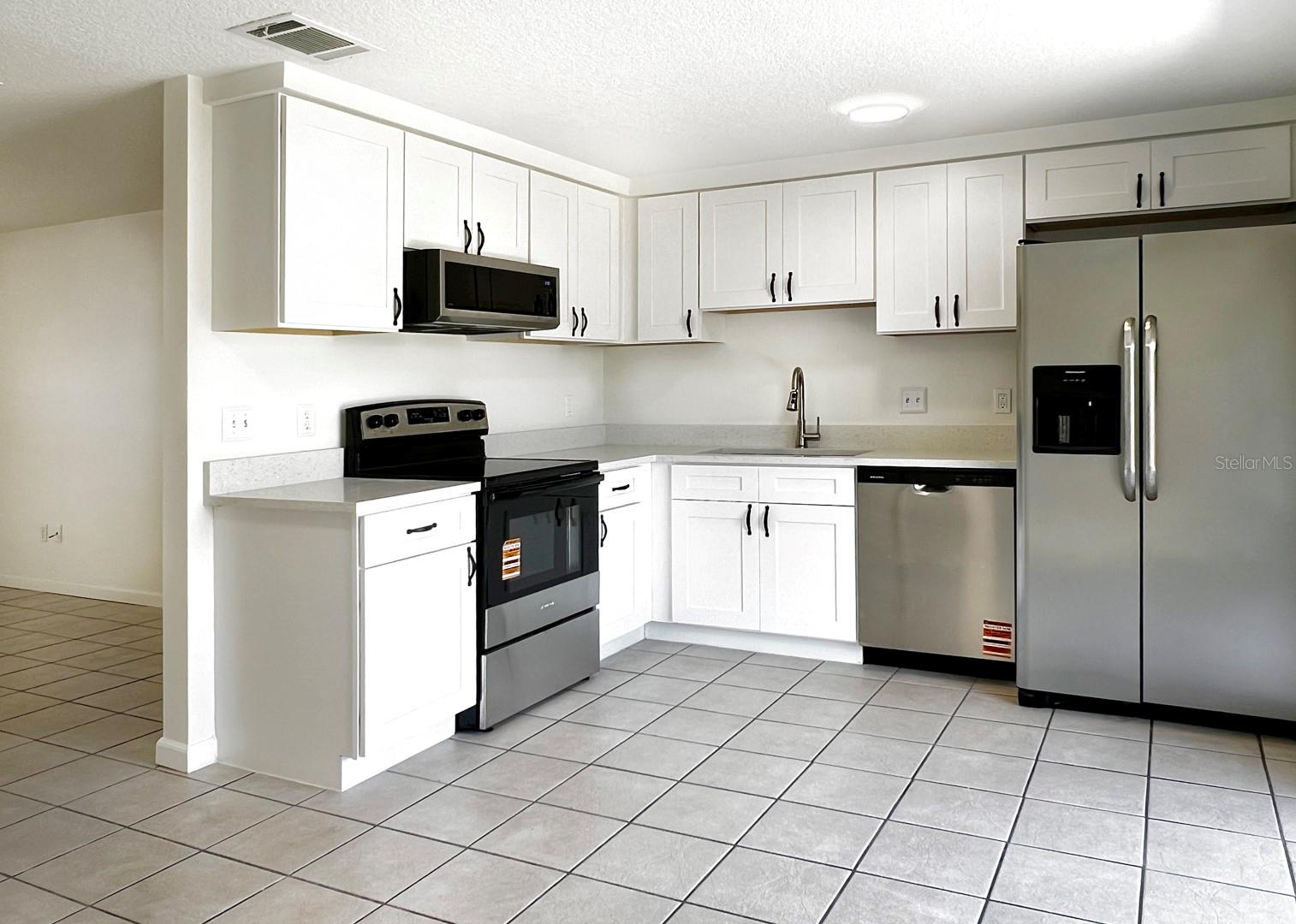 Image 5 of 26 For 2307 Merrily Circle N