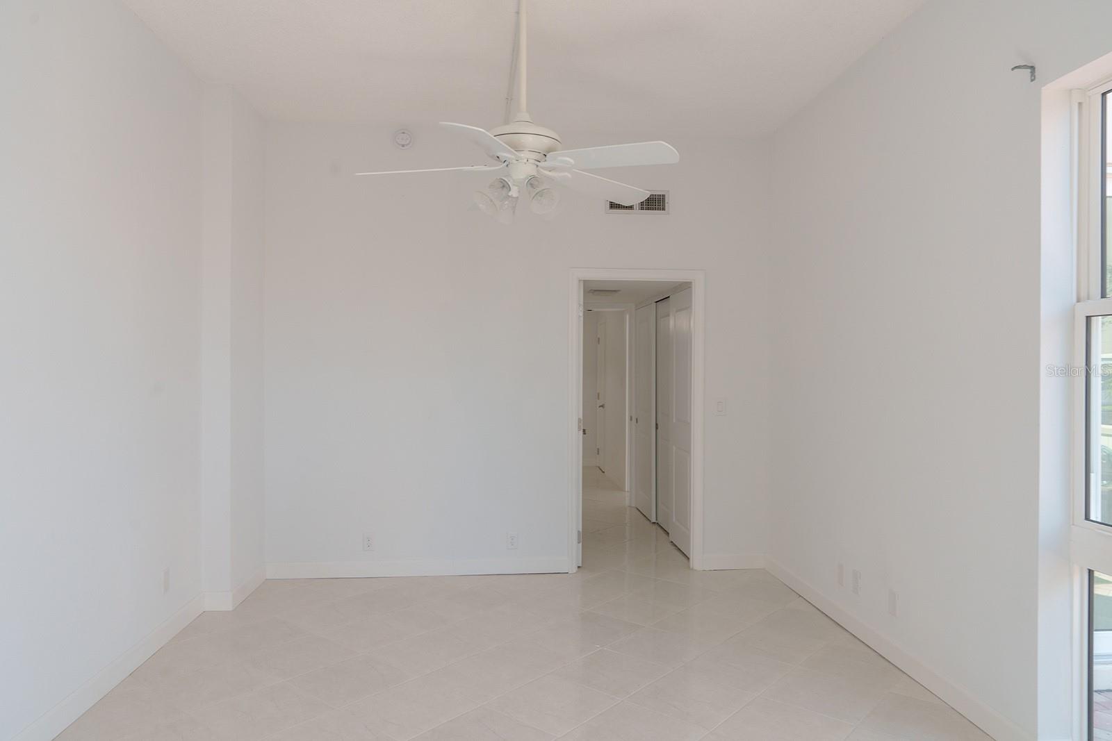 Image 18 of 42 For 7400 Sun Island Drive S 111