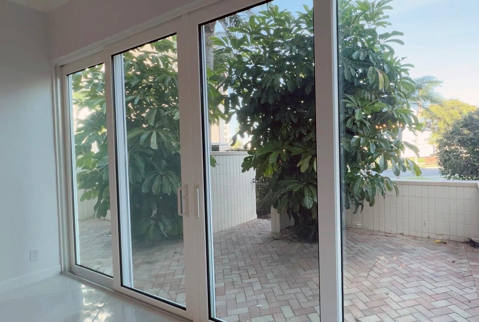 Image 22 of 42 For 7400 Sun Island Drive S 111