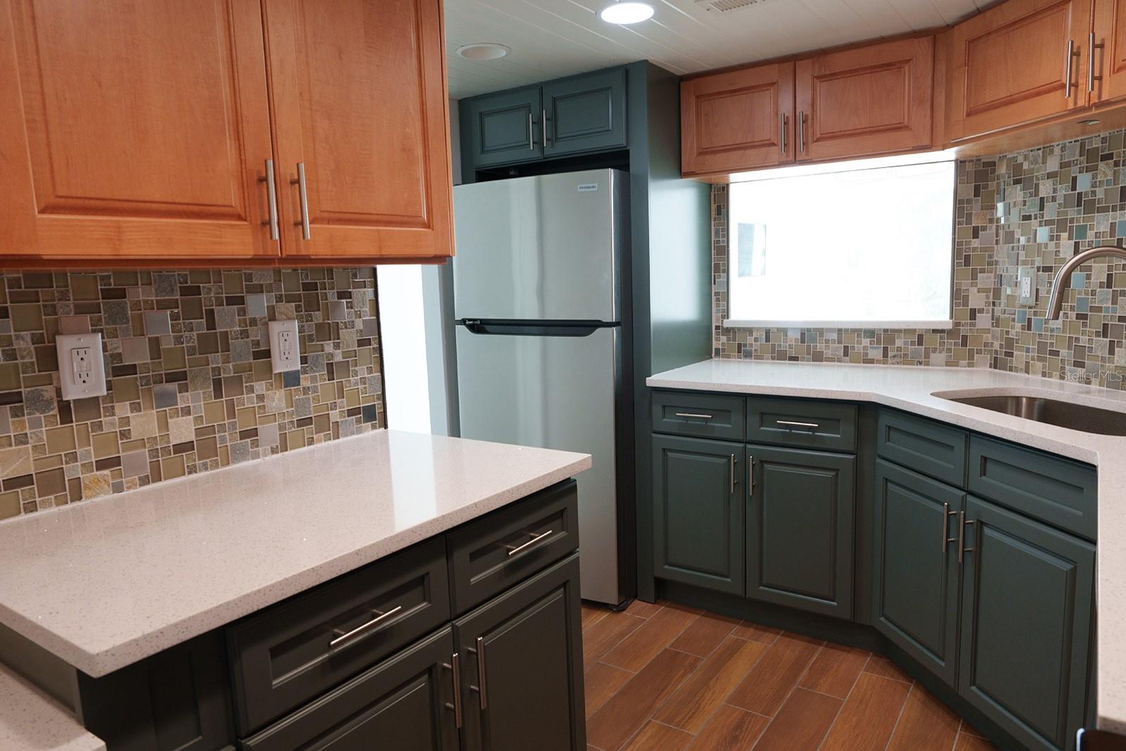 Image 25 of 42 For 7400 Sun Island Drive S 111