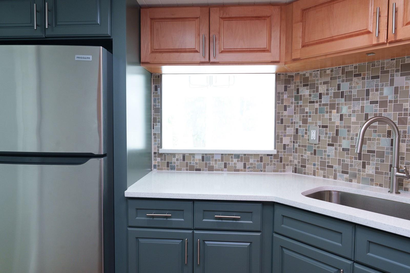 Image 26 of 42 For 7400 Sun Island Drive S 111