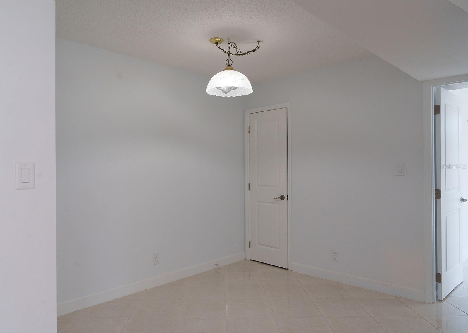 Image 28 of 42 For 7400 Sun Island Drive S 111