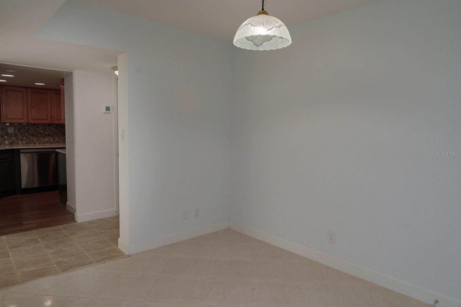 Image 29 of 42 For 7400 Sun Island Drive S 111