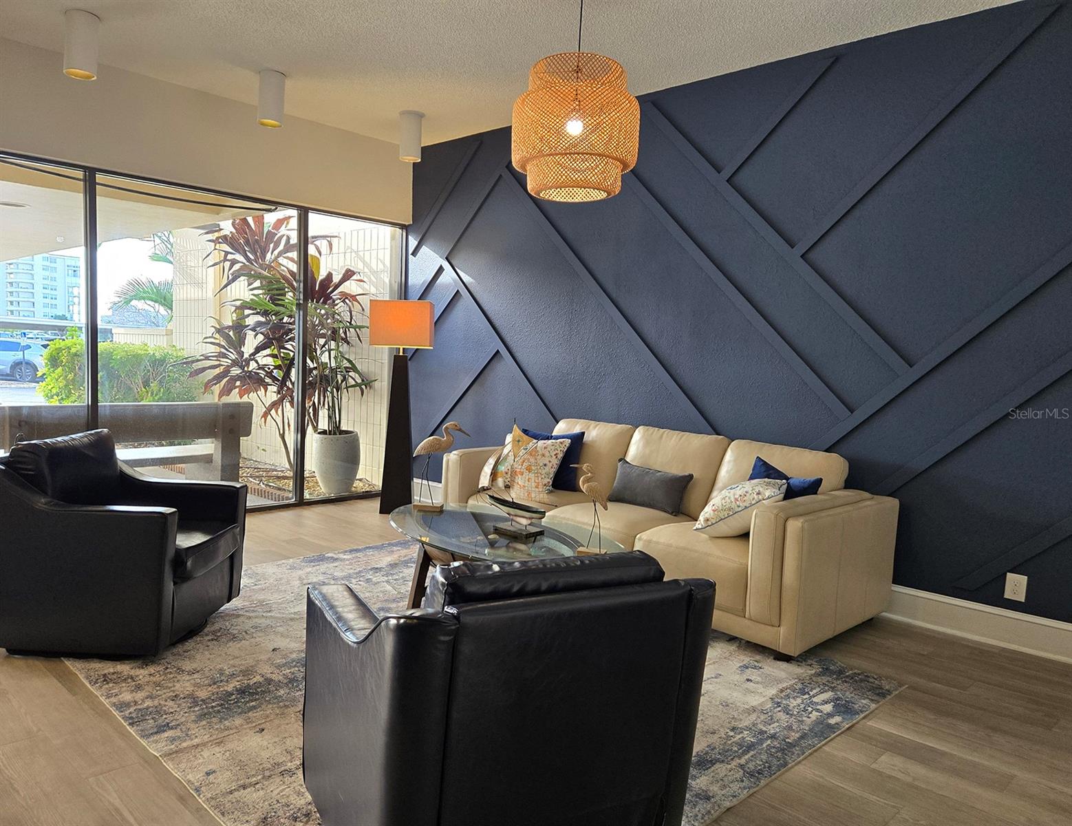 Image 31 of 42 For 7400 Sun Island Drive S 111