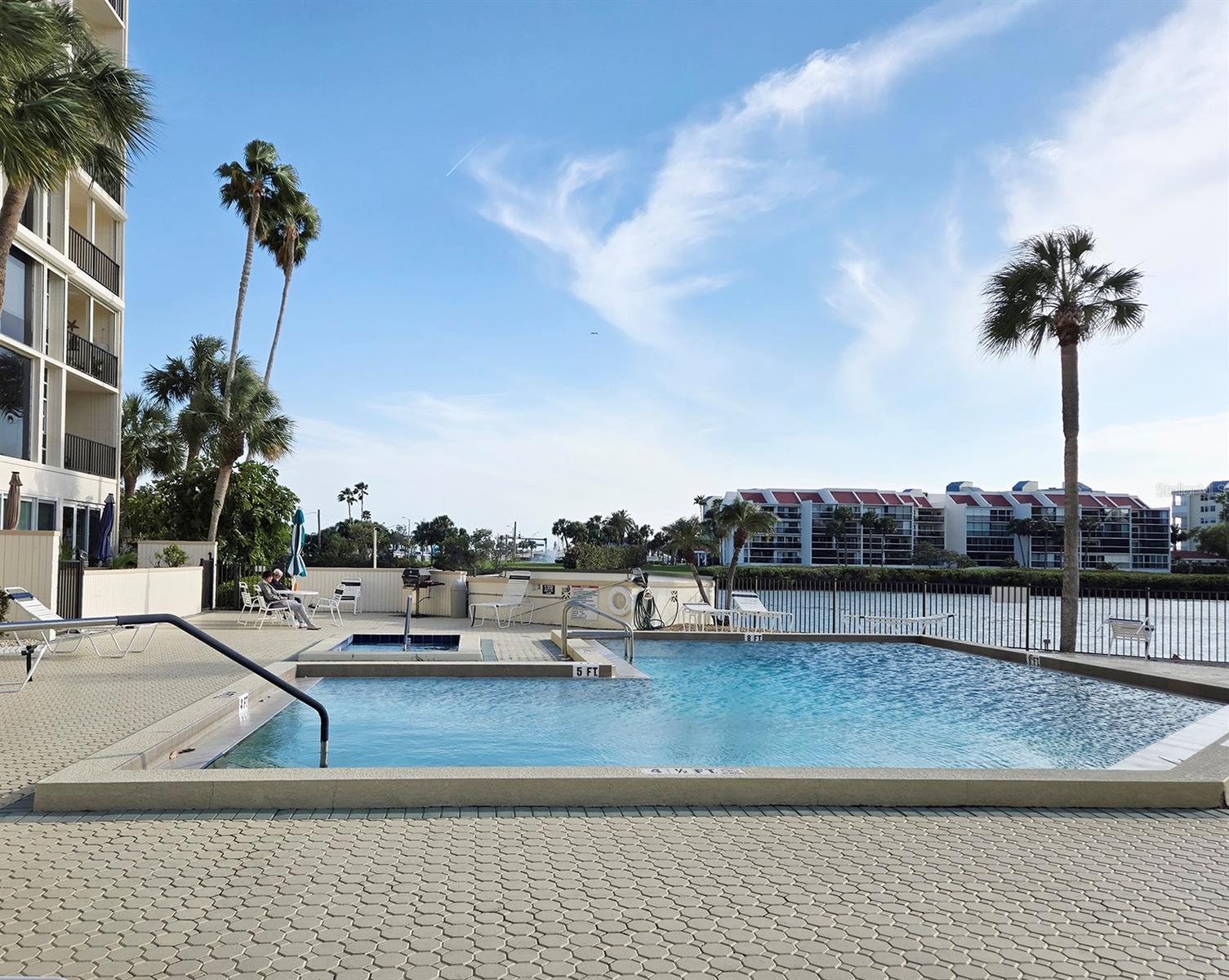 Image 4 of 42 For 7400 Sun Island Drive S 111