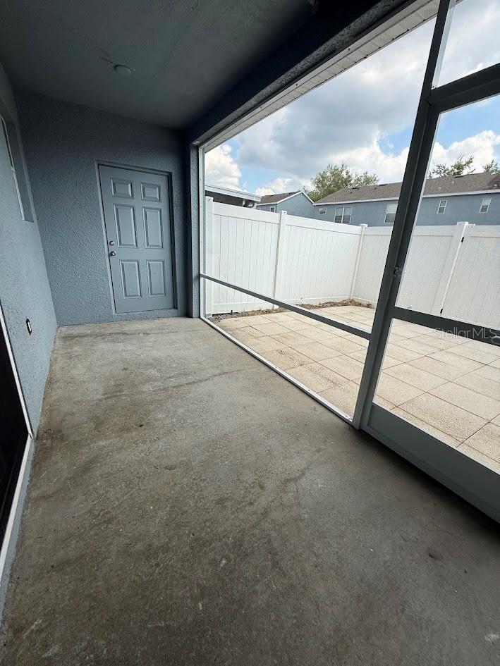 Listing photo id 12 for 1567 Blue Magnolia Road