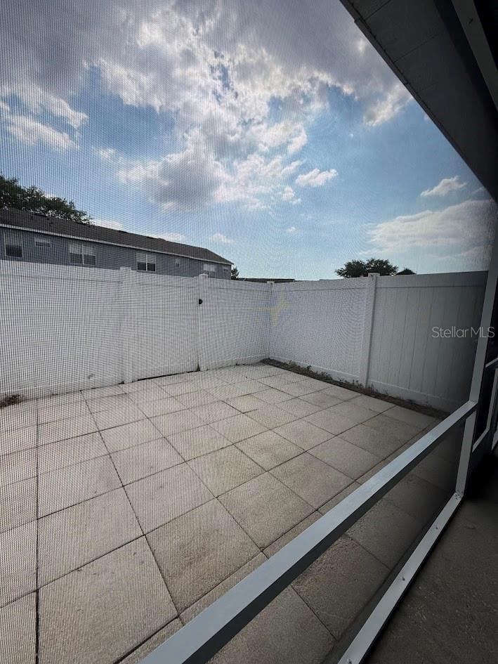 Listing photo id 13 for 1567 Blue Magnolia Road