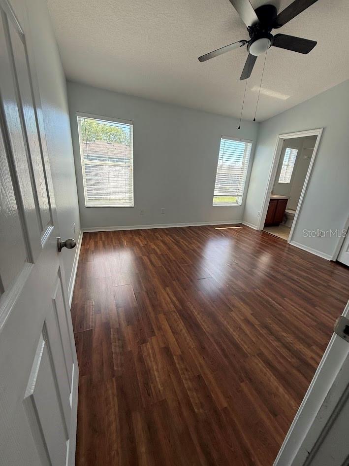 Listing photo id 15 for 1567 Blue Magnolia Road