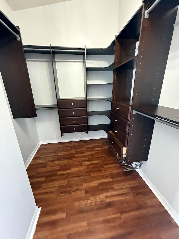 Listing photo id 17 for 1567 Blue Magnolia Road