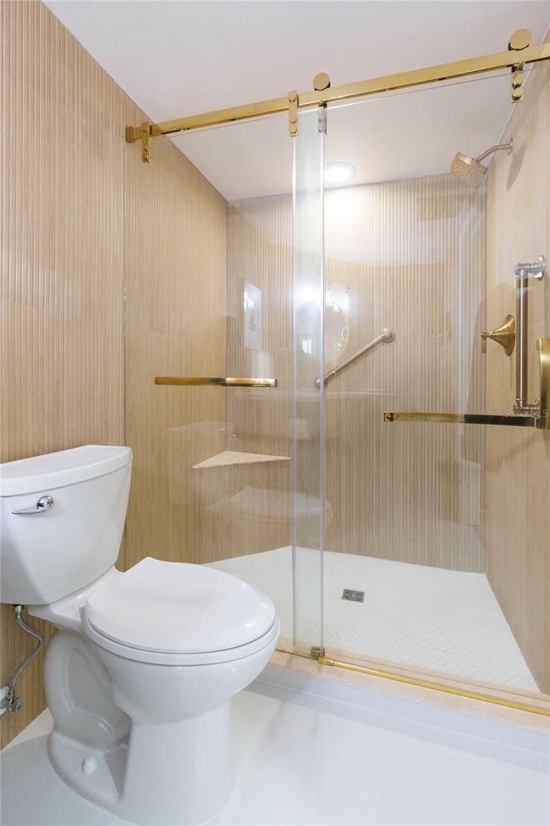 Image 13 of 35 For 2333 Feather Sound Drive A307