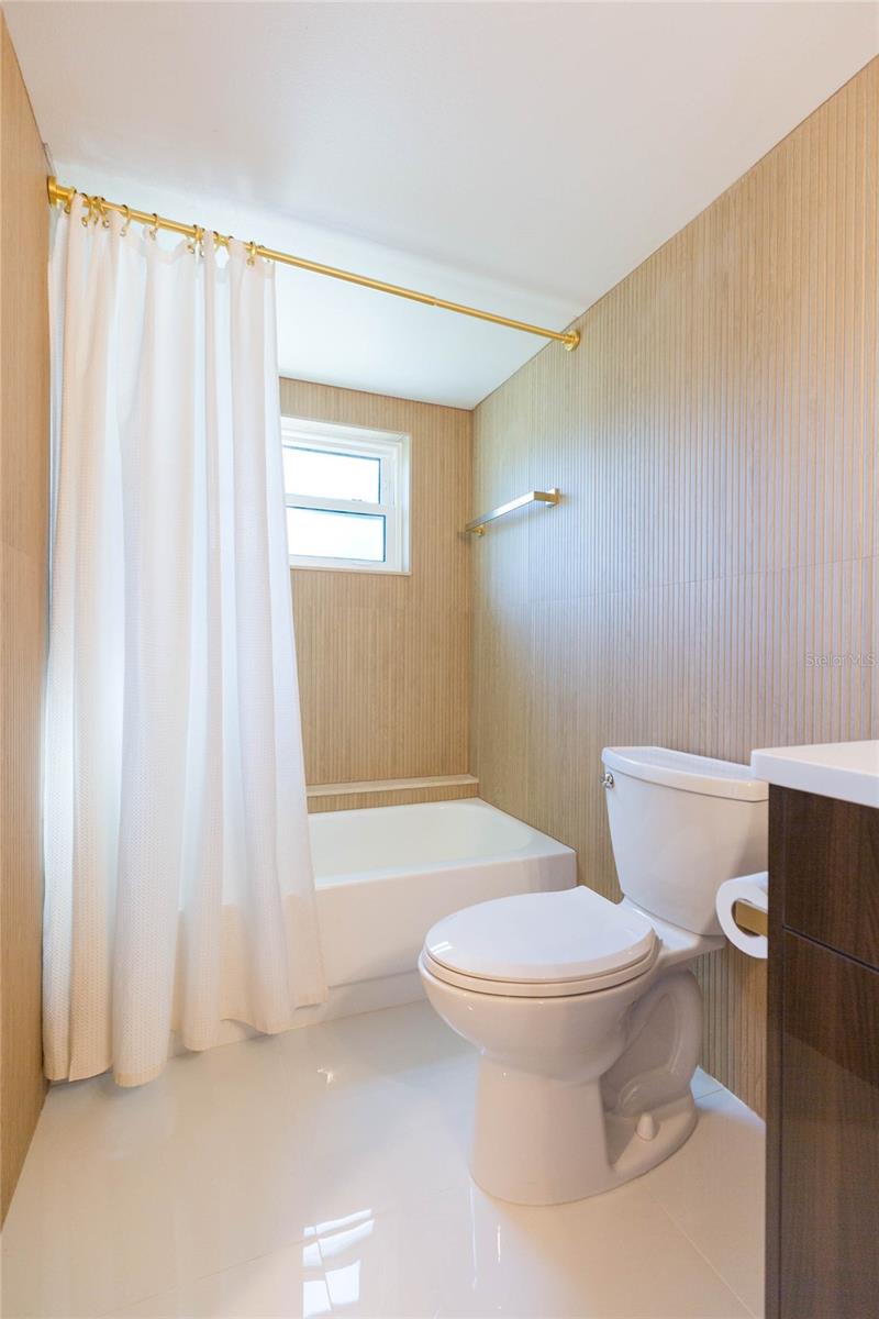 Image 17 of 35 For 2333 Feather Sound Drive A307