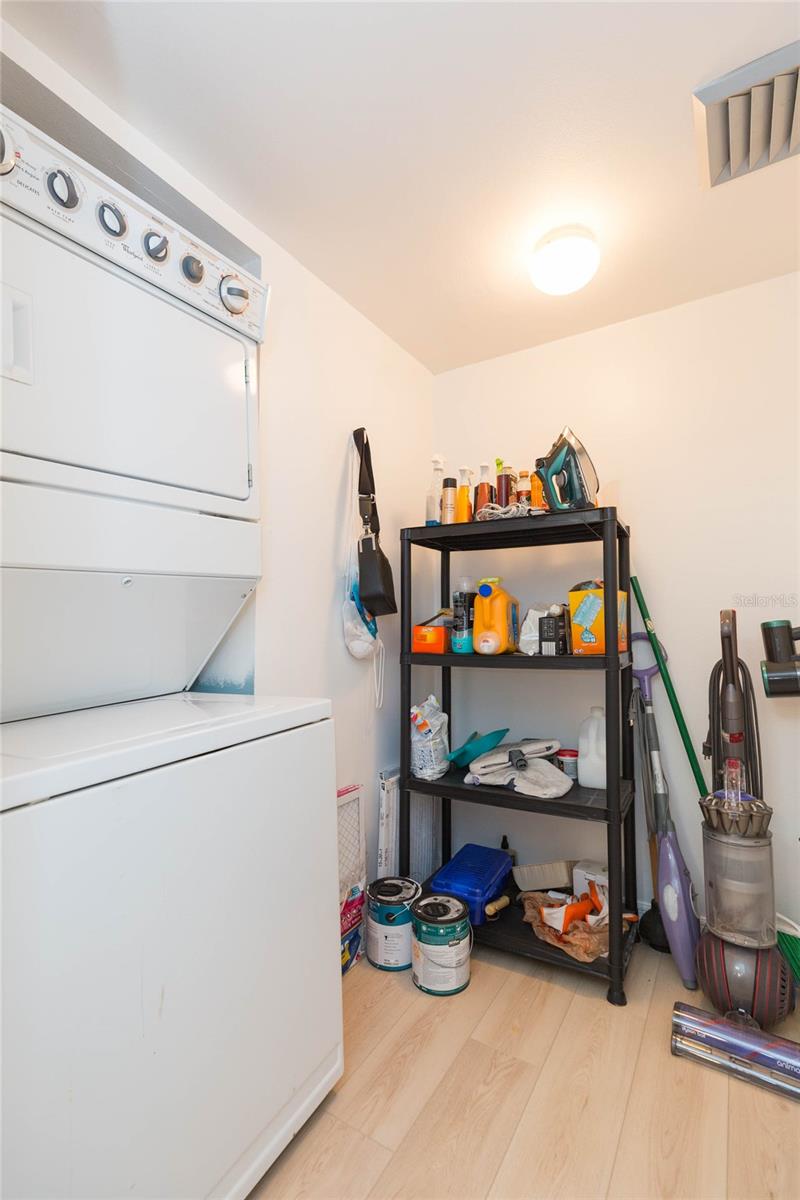 Image 18 of 35 For 2333 Feather Sound Drive A307