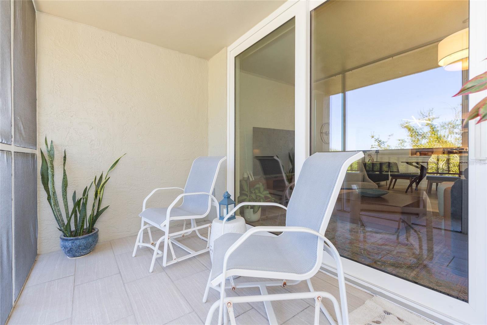 Image 19 of 35 For 2333 Feather Sound Drive A307