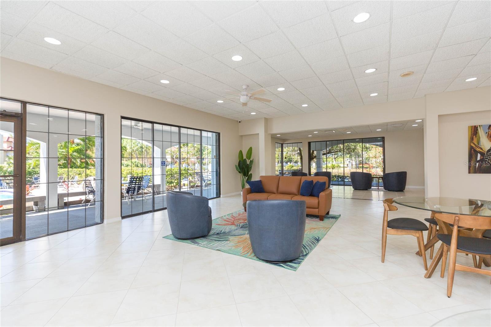 Image 27 of 35 For 2333 Feather Sound Drive A307