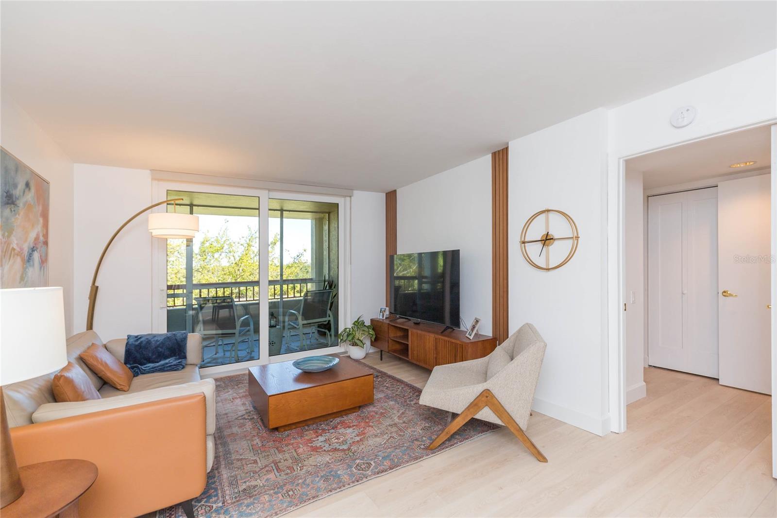 Image 3 of 35 For 2333 Feather Sound Drive A307