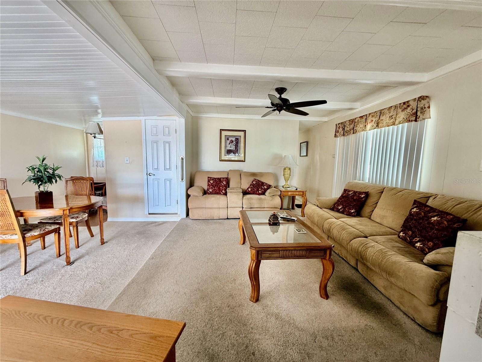 Listing photo id 8 for 651 54th Lane S 14