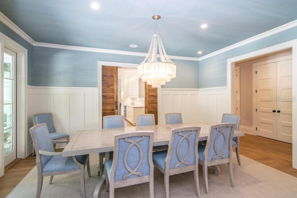 Image 18 of 68 For 908 Dakota Avenue