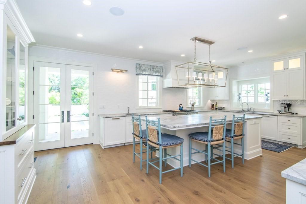 Image 20 of 68 For 908 Dakota Avenue