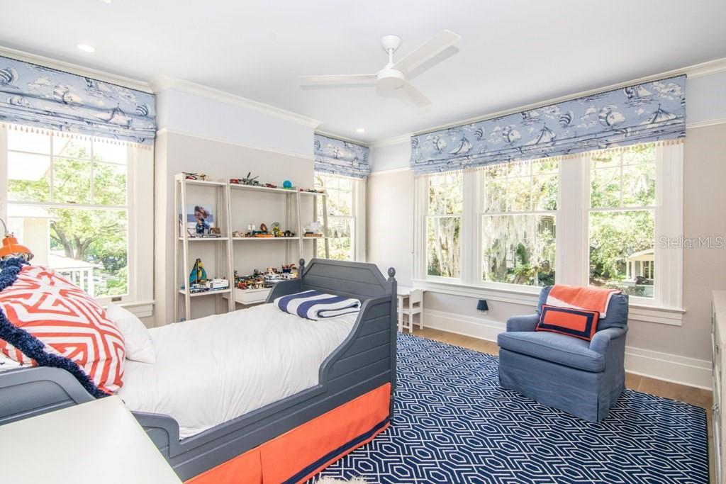 Image 28 of 68 For 908 Dakota Avenue