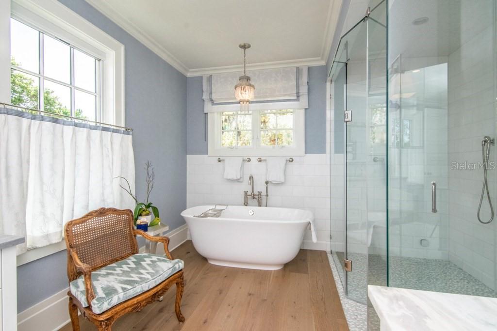 Image 36 of 68 For 908 Dakota Avenue