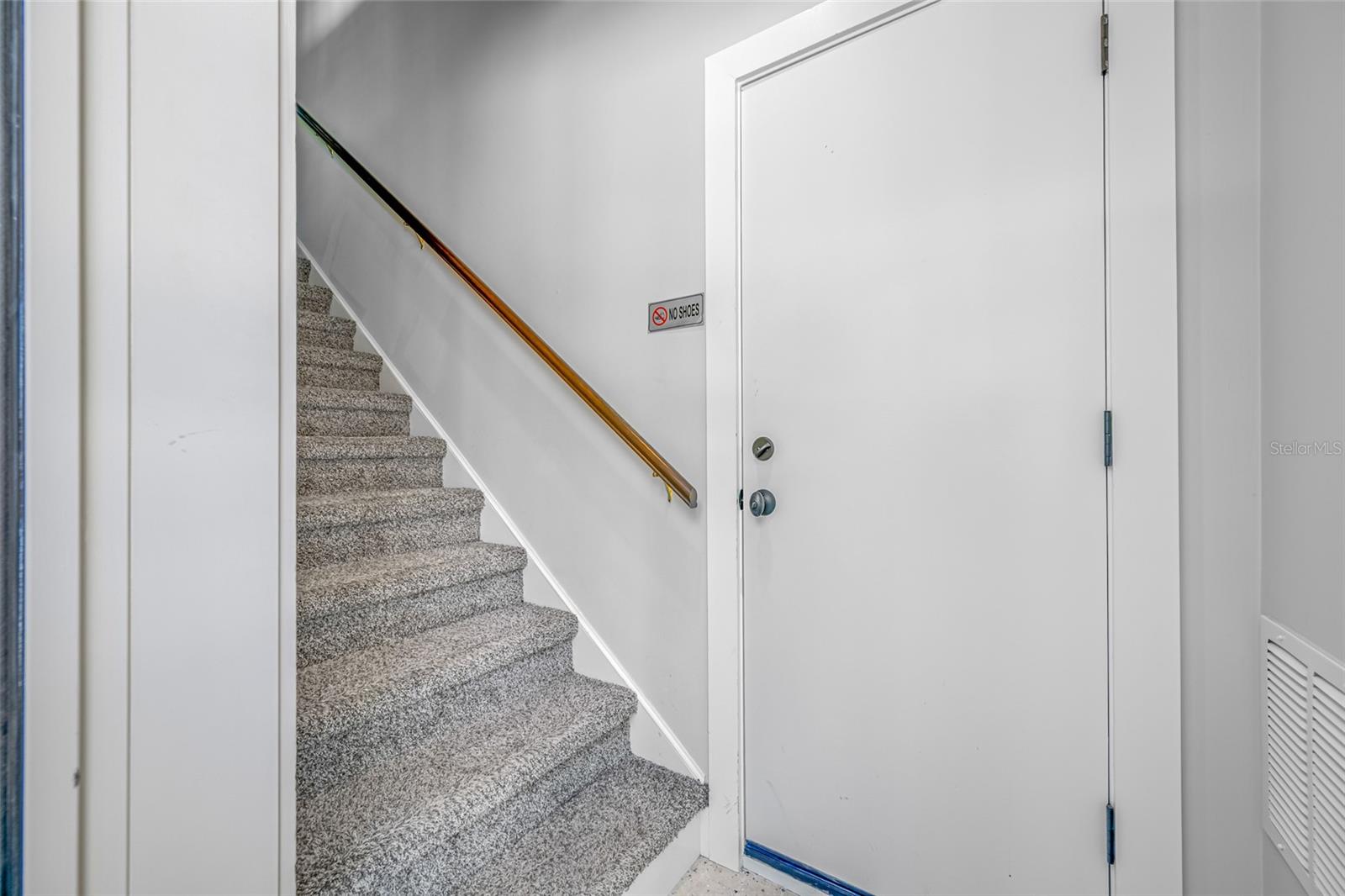 Image 53 of 68 For 908 Dakota Avenue