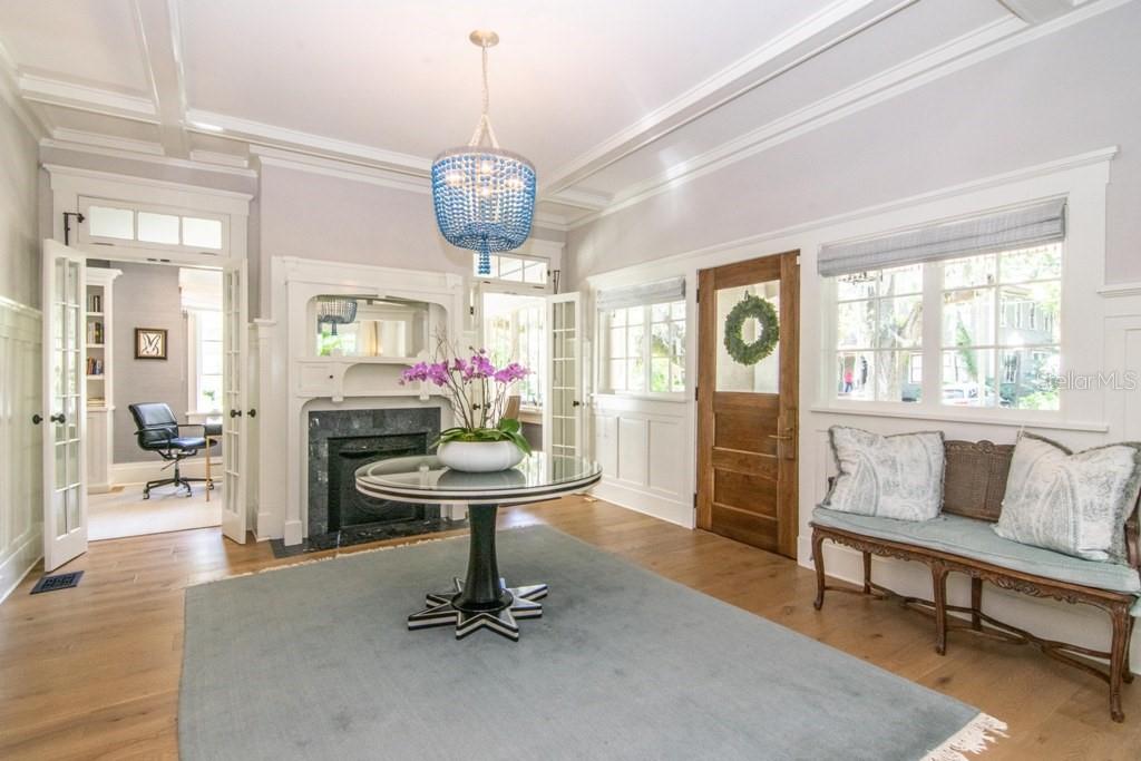 Image 6 of 68 For 908 Dakota Avenue