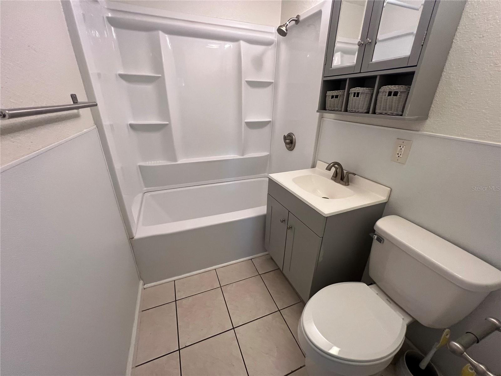 Image 5 of 14 For 6908 82nd Avenue N