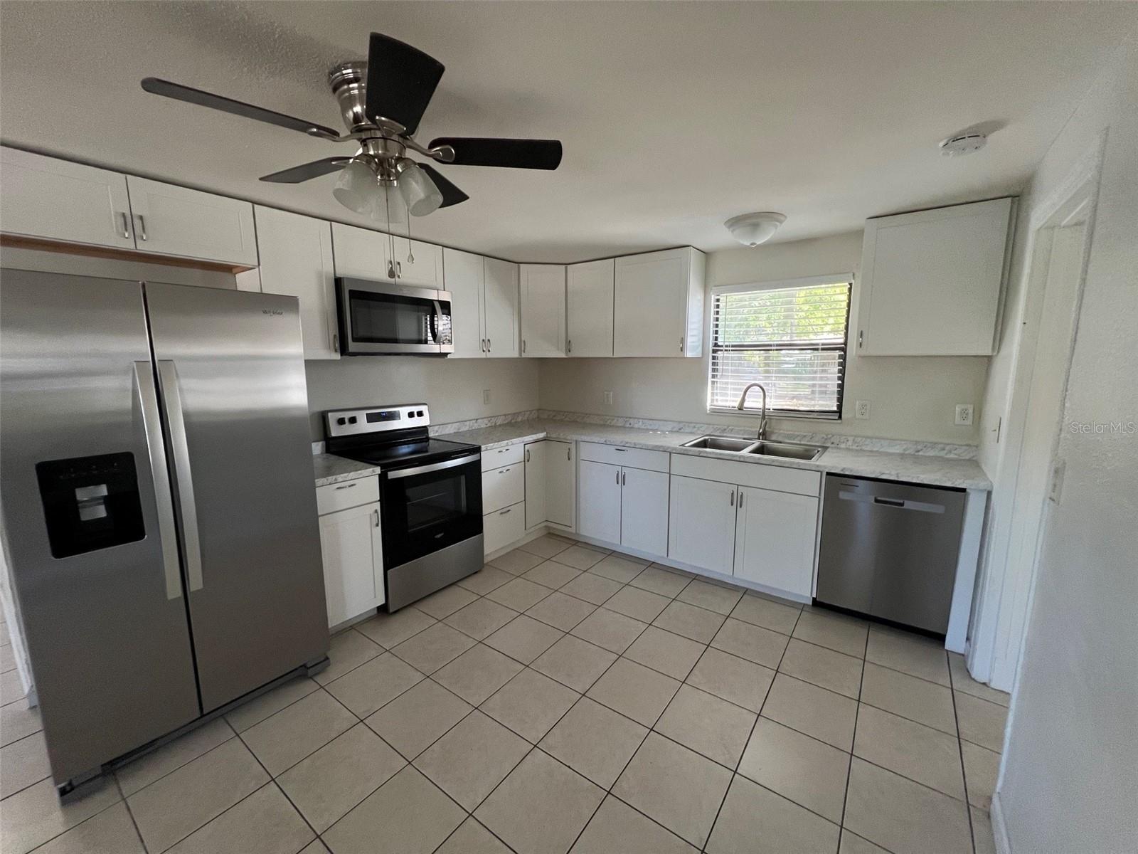 Image 6 of 14 For 6908 82nd Avenue N