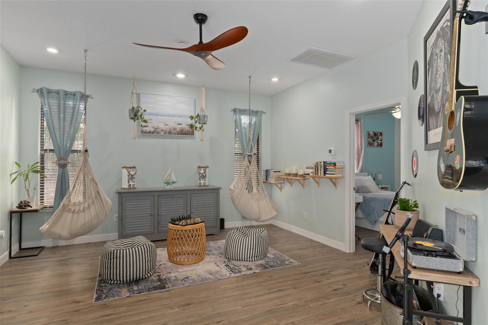 Image 19 of 54 For 46 Fringetree Street