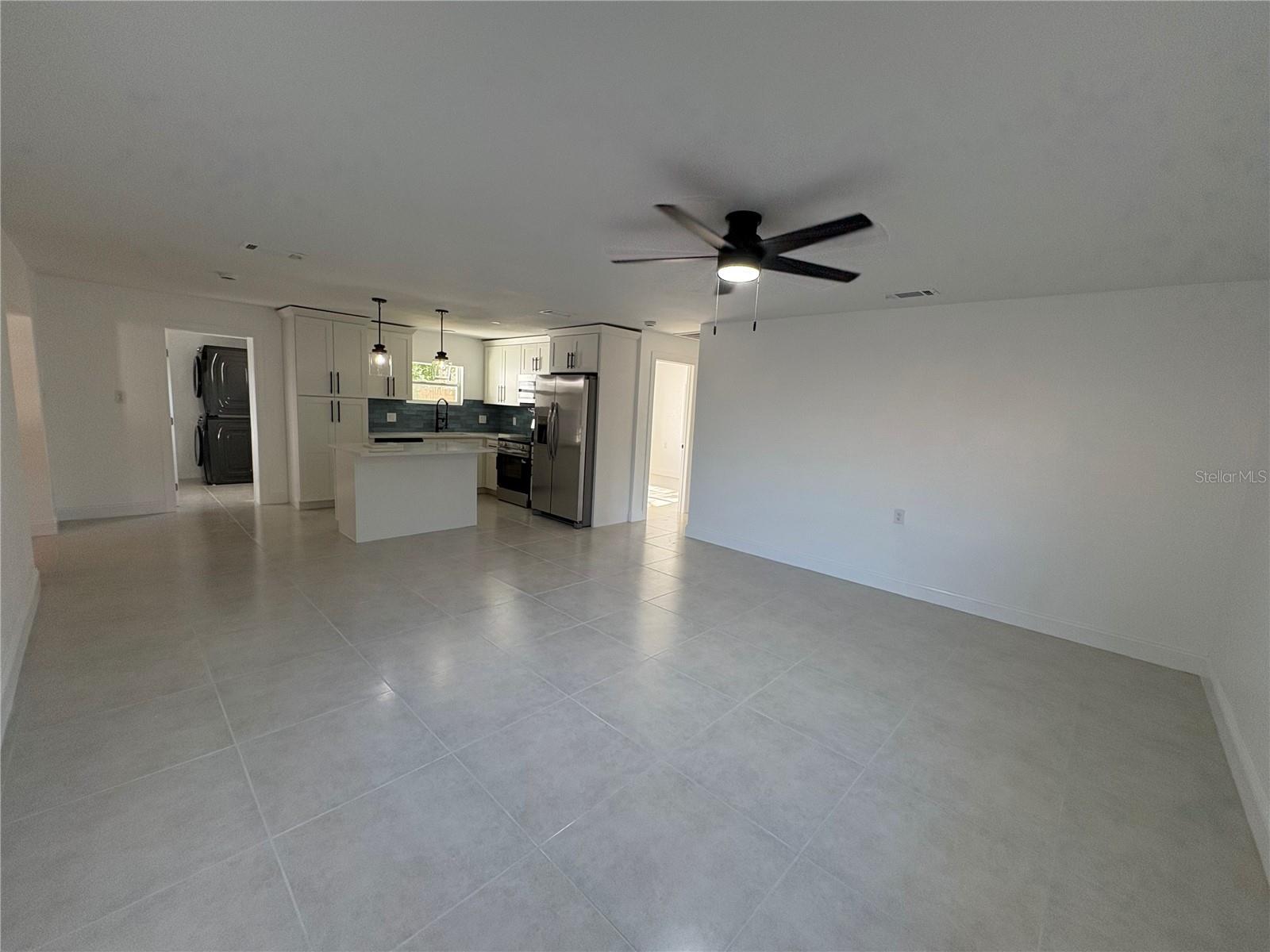 Image 7 of 20 For 800 Saint Petersburg Drive W