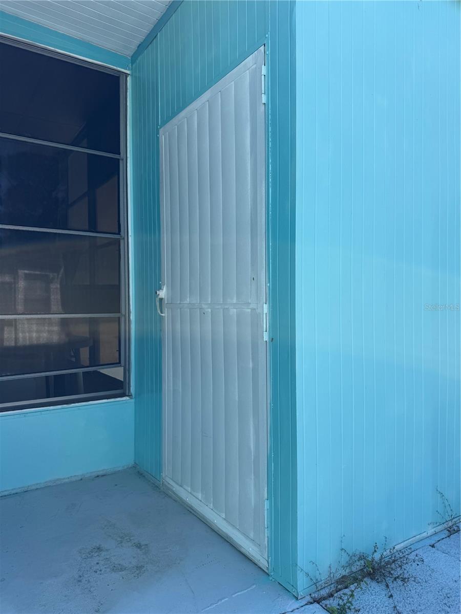 Image 27 of 32 For 7803 46th Avenue N 129