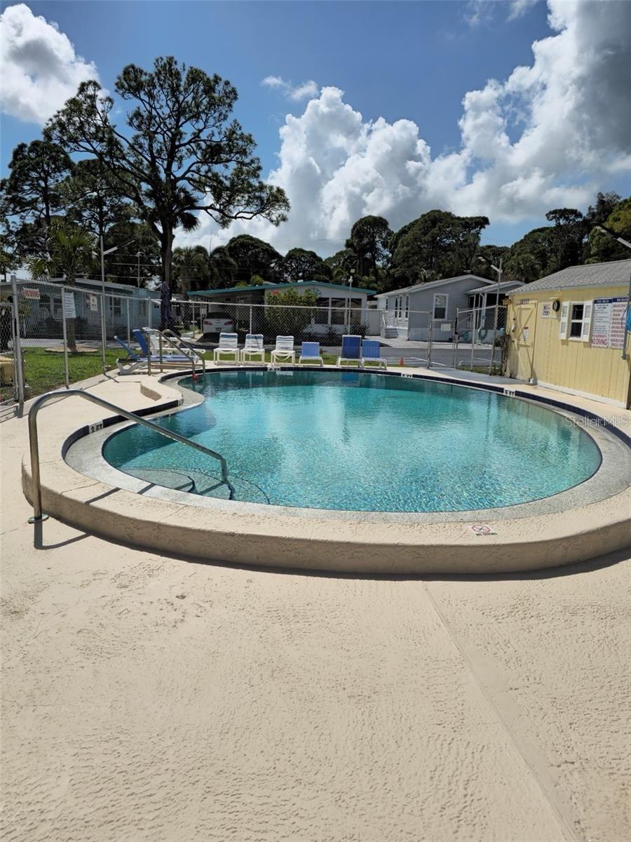 Image 29 of 32 For 7803 46th Avenue N 129