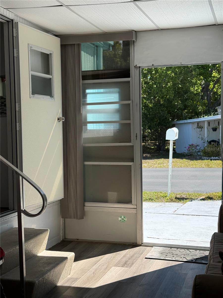 Image 5 of 32 For 7803 46th Avenue N 129