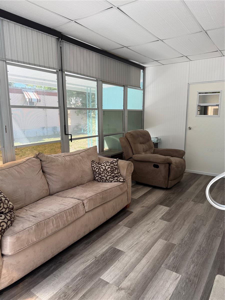 Image 6 of 32 For 7803 46th Avenue N 129