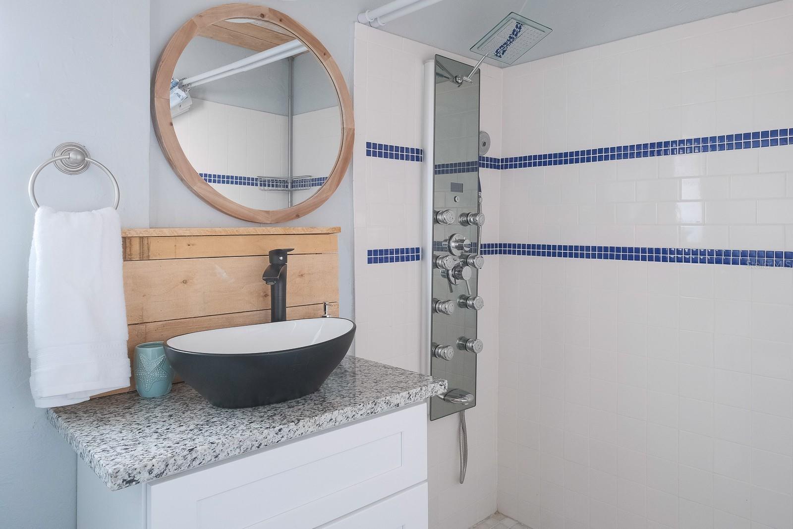 Image 9 of 10 For 7001 Gulf Boulevard Apt 2