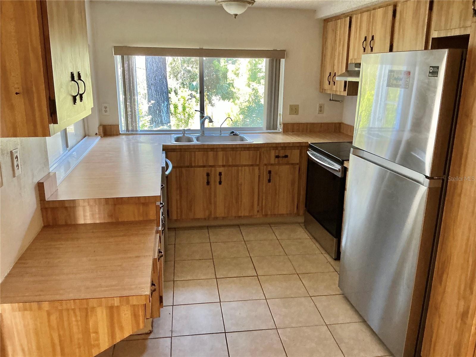 Image 8 of 14 For 8702 Village Mill Row