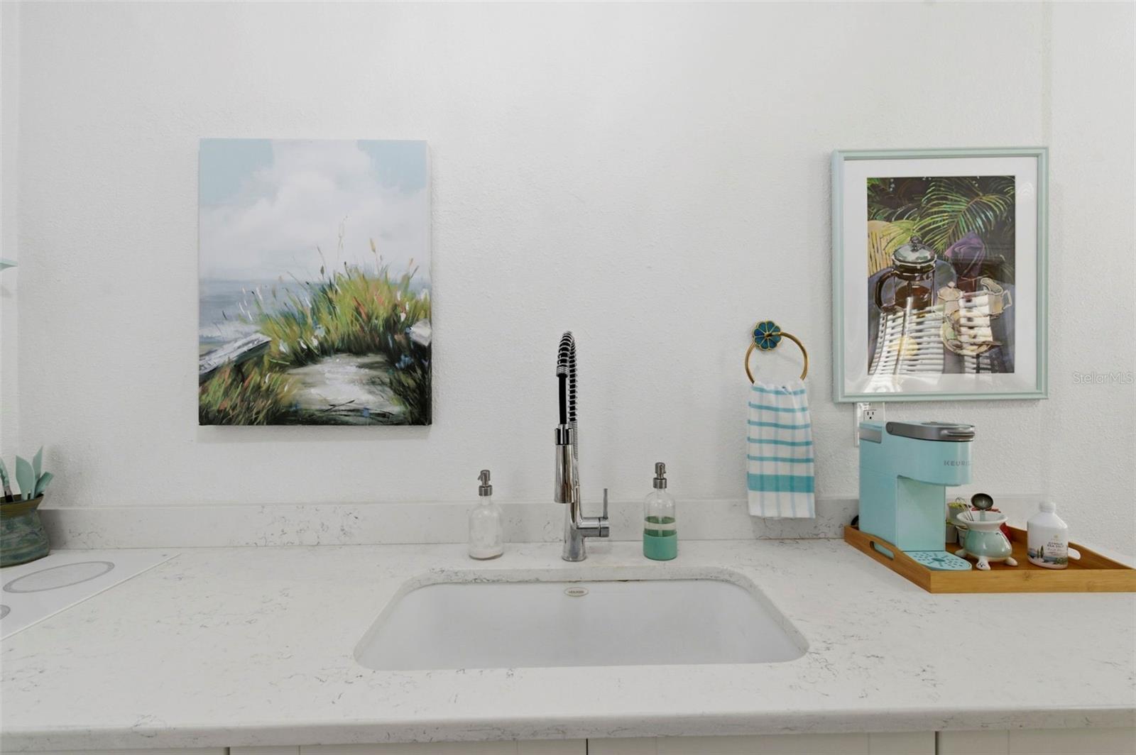 Image 12 of 47 For 130 4th Avenue N 106