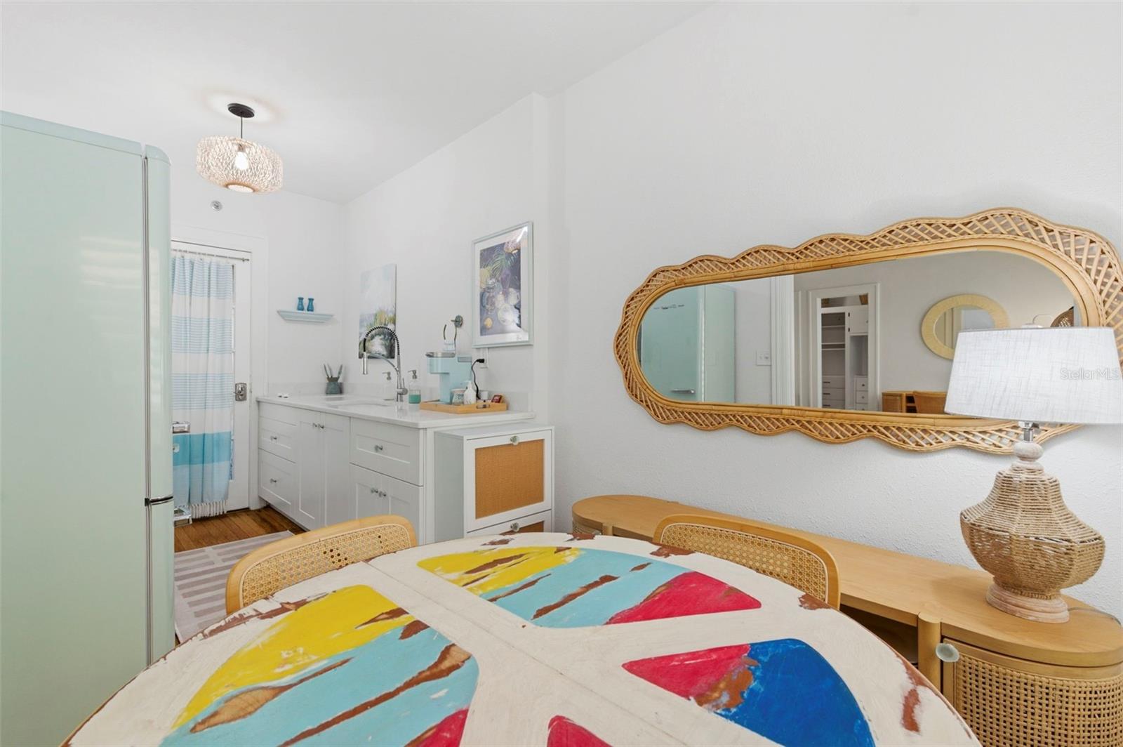 Image 14 of 47 For 130 4th Avenue N 106