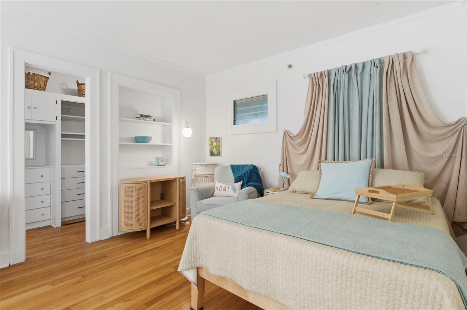 Image 21 of 47 For 130 4th Avenue N 106