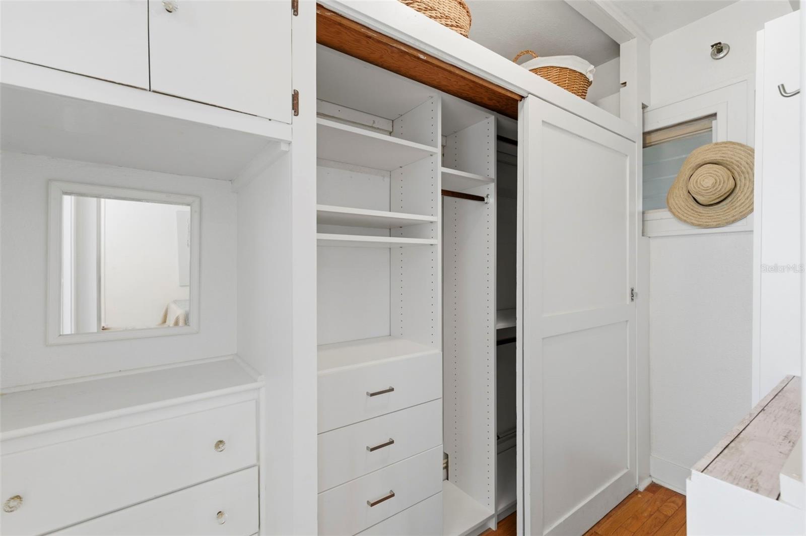 Image 29 of 47 For 130 4th Avenue N 106