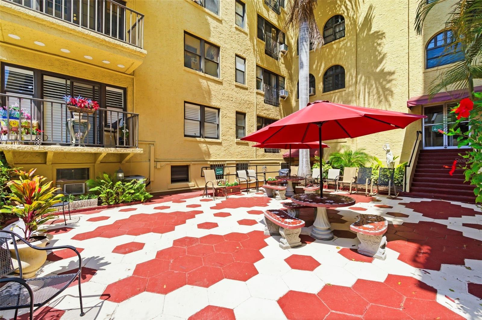 Image 34 of 47 For 130 4th Avenue N 106