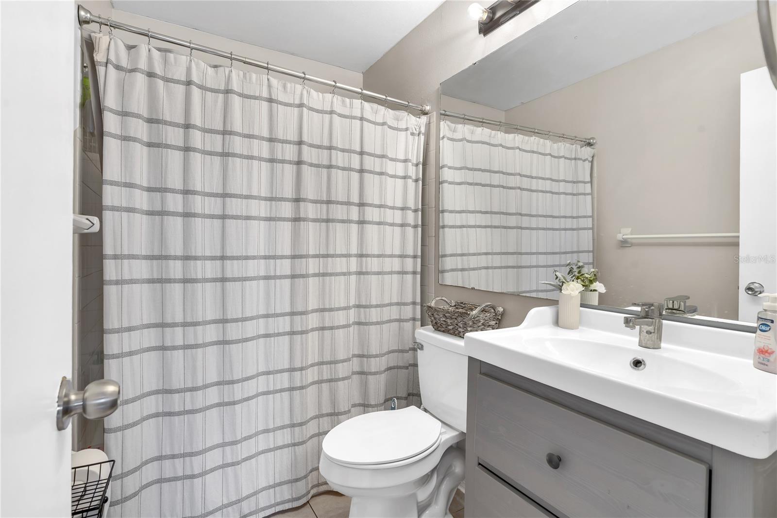 Image 21 of 28 For 13506 Colorado Place